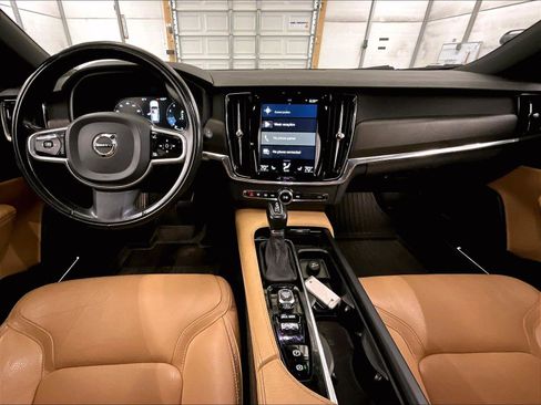 Used 2018 Volvo V90 T5 Cross Country w/ Convenience Package AWD/4WD image 14