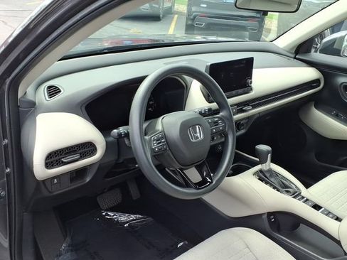 Certified 2024 Honda HR-V LX image 5