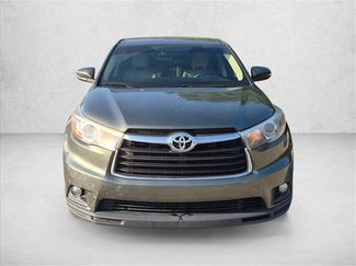Used 2015 Toyota Highlander Plus FWD video 2