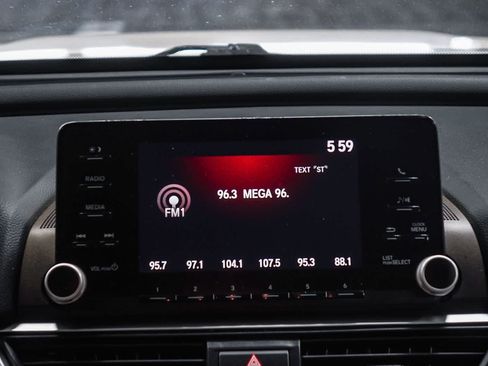 Used 2020 Honda Accord LX image 14