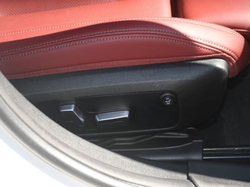 Used 2022 BMW 330i xDrive Sedan w/ Convenience Package image 22