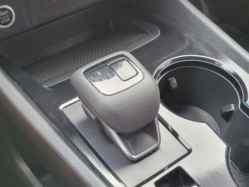 Used 2023 Nissan Rogue SV FWD image 31