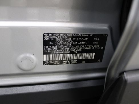 Used 2021 Toyota RAV4 LE image 43