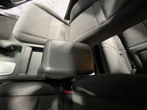 Certified 2022 Nissan Frontier S image 15