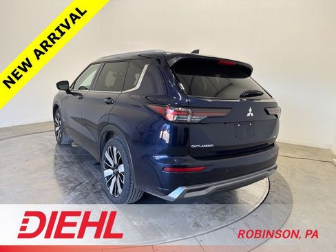 Used 2025 Mitsubishi Outlander SEL image 5