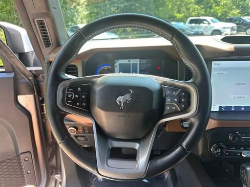 Used 2024 Ford Bronco Outer Banks AWD/4WD image 34