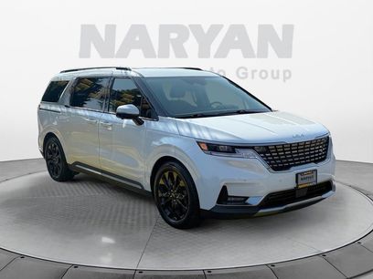 Used 2024 Kia Carnival SX