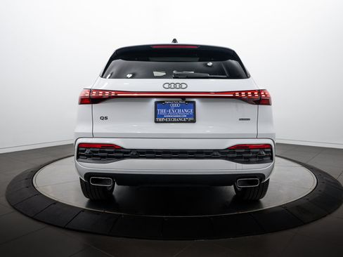 Used 2025 Audi Q5 Premium Plus w/ Premium Plus AWD/4WD image 21