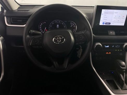 Used 2025 Toyota RAV4 LE FWD image 20