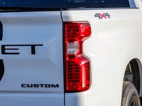 Used 2023 Chevrolet Silverado 1500 Custom w/ Rally Edition AWD/4WD image 9