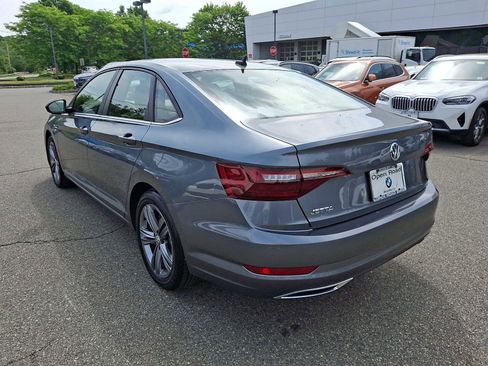 Used 2020 Volkswagen Jetta R-Line w/ R-Line Cold Weather Package FWD image 5