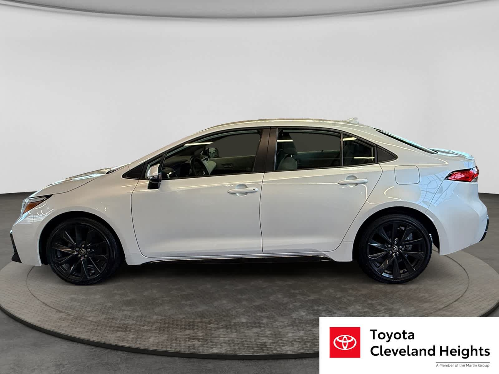 Used 2026 Toyota Corolla SE FWD image 8