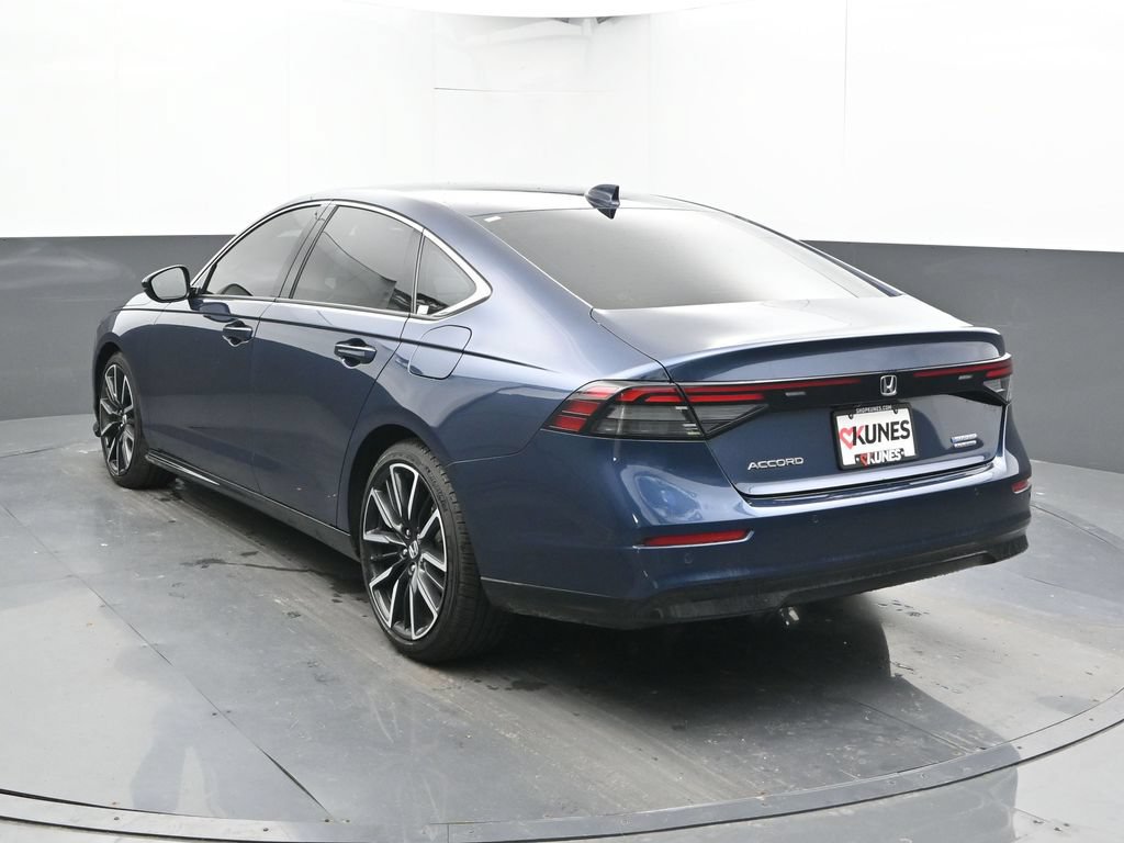 Used 2025 Honda Accord Touring image 10
