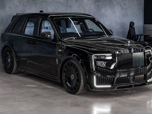 Used 2026 Rolls-Royce Cullinan AWD/4WD image 2