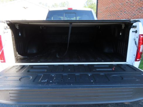 Used 2019 Ford F150 XLT image 31