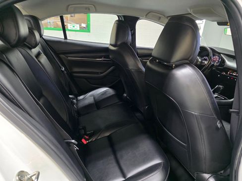 Used 2019 MAZDA MAZDA3 Sedan image 22
