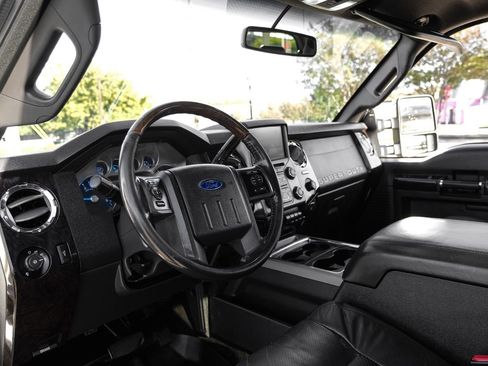 Used 2014 Ford F250 Platinum w/ FX4 Off-Road Package image 3