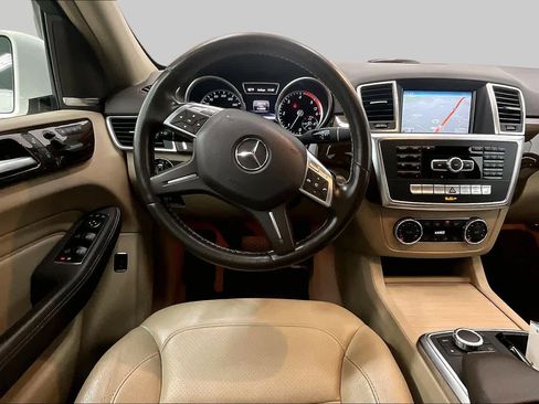 Used 2013 Mercedes-Benz ML 350 BlueTEC 4MATIC image 5