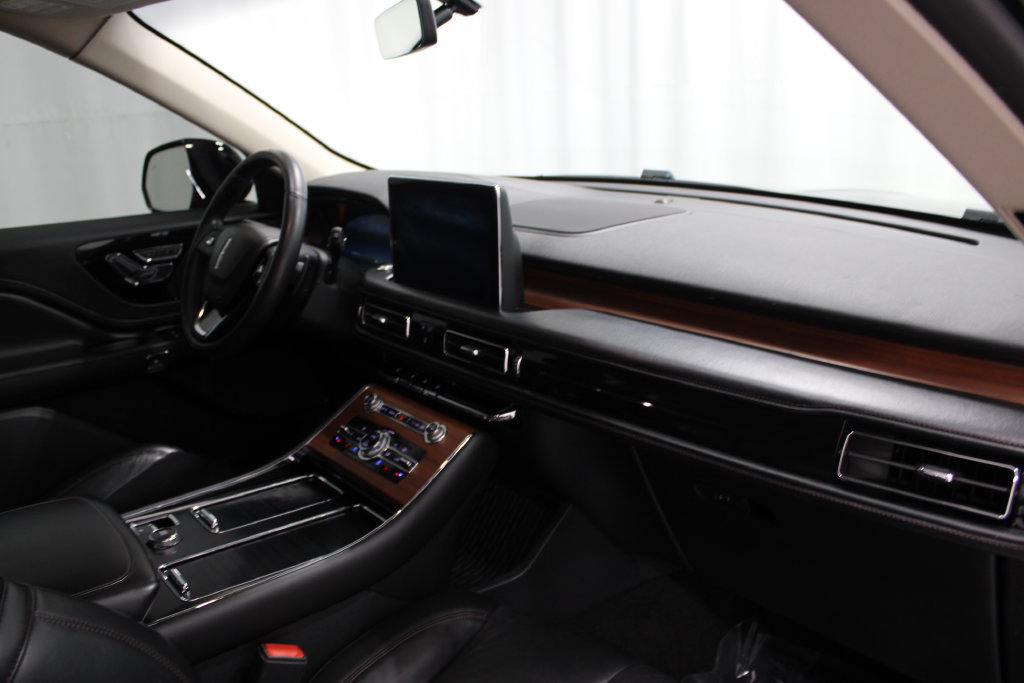 Used 2020 Lincoln Aviator Reserve w/ Elements Package Plus AWD/4WD image 28