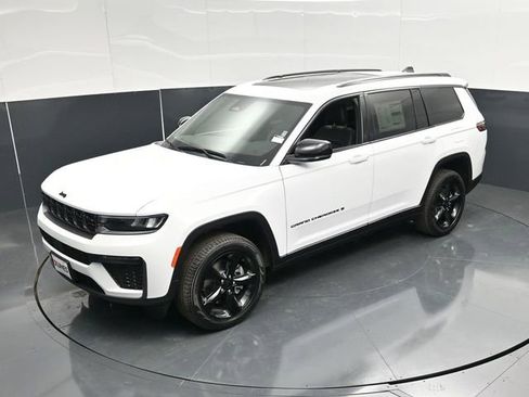 New 2026 Jeep Grand Cherokee L Limited AWD/4WD image 52