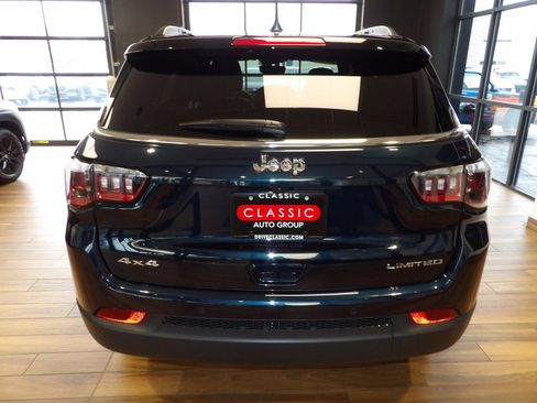 Used 2024 Jeep Compass Limited image 7