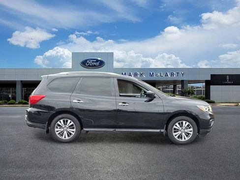 Used 2019 Nissan Pathfinder SV AWD/4WD image 6