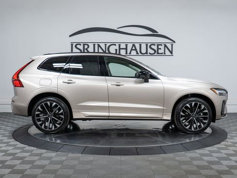 New 2026 Volvo XC60 B5 Ultra w/ Protection Package Premier image 4