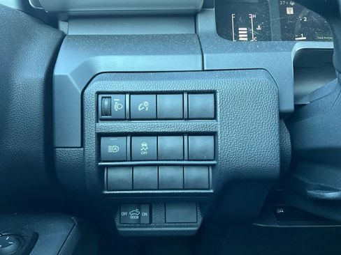 Used 2024 Toyota Tacoma SR image 19