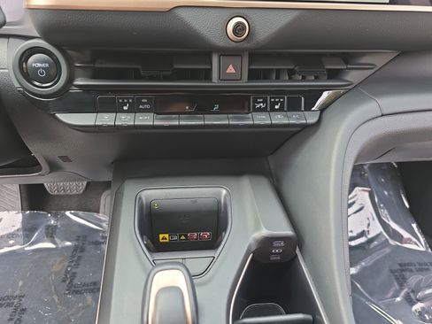 Used 2023 Toyota Crown XLE image 23