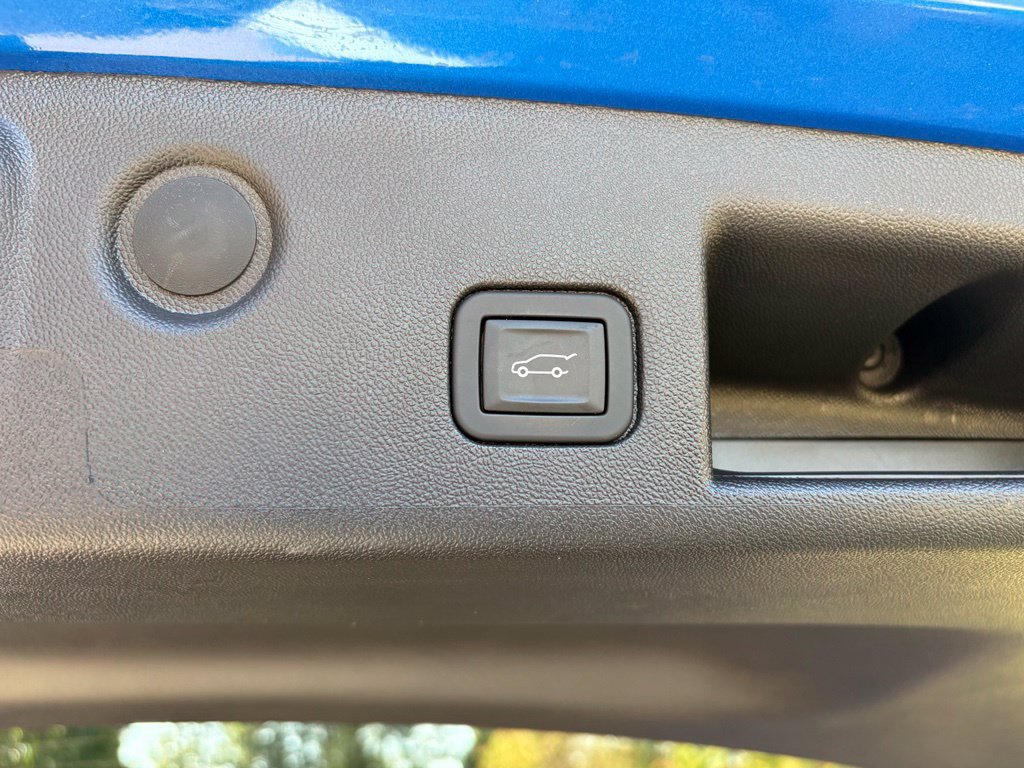Used 2024 Chevrolet Equinox LT FWD image 48
