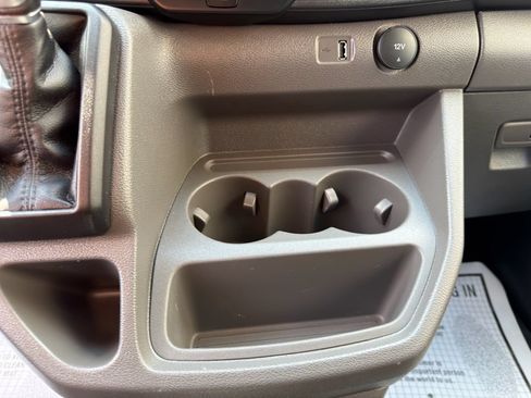 Used 2024 Ford Transit 250 148 Medium Roof RWD image 25