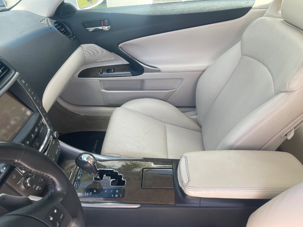 Used 2010 Lexus IS 350C RWD image 23