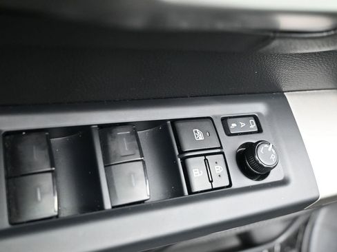 Used 2025 Toyota Tundra Limited image 25