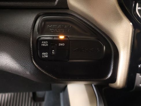 Used 2024 RAM 2500 Laramie AWD/4WD image 9