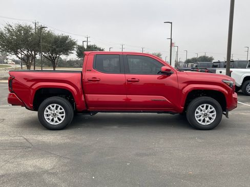 New 2026 Toyota Tacoma SR5 AWD/4WD image 4