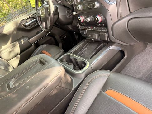 Used 2020 GMC Sierra 1500 AT4 w/ AT4 Premium Package AWD/4WD image 38
