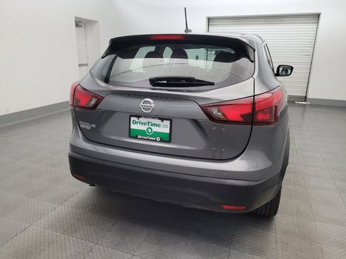 Used 2018 Nissan Rogue Sport S FWD image 7