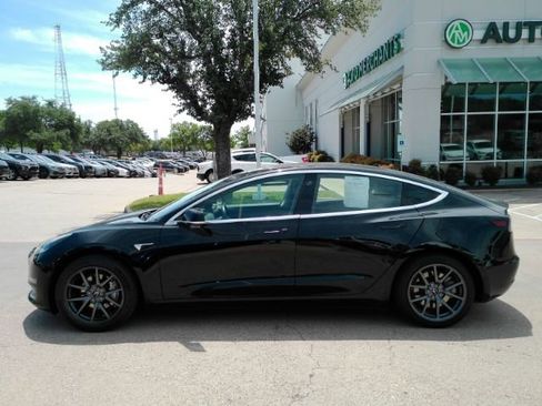 Used 2018 Tesla Model 3 Long Range RWD image 13