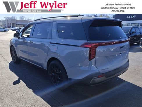 New 2026 Kia Carnival EX image 32