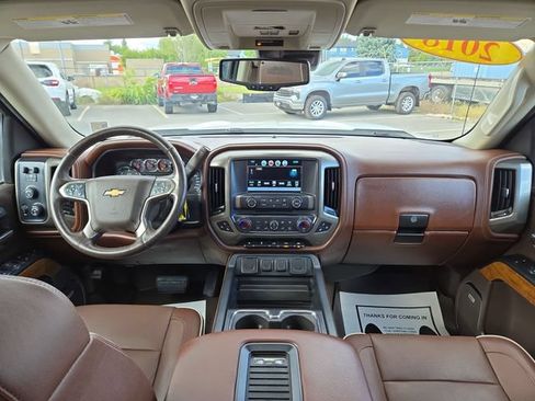 Used 2018 Chevrolet Silverado 1500 High Country AWD/4WD image 3