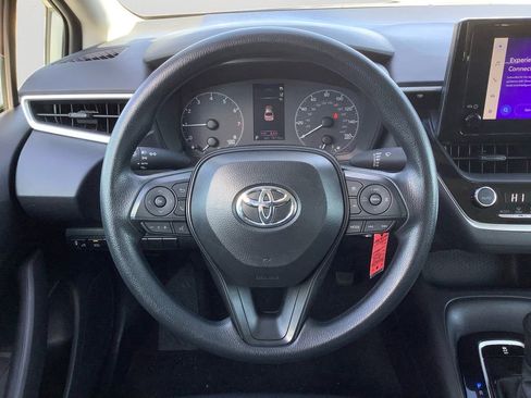 Used 2025 Toyota Corolla LE FWD image 15