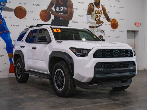 Used 2025 Toyota 4Runner TRD Off-Road AWD/4WD image 18