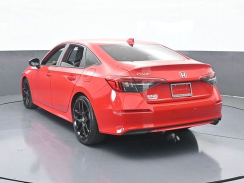 Used 2024 Honda Civic Sport image 4
