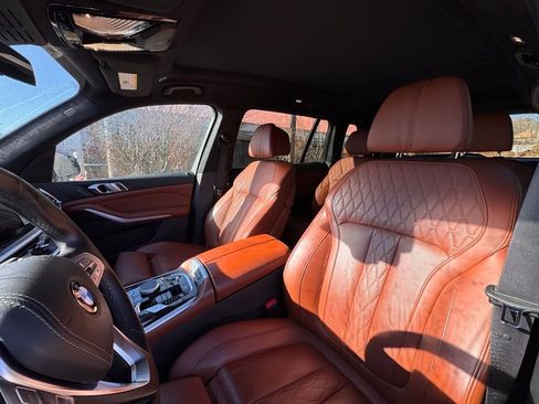 Used 2023 BMW X7 xDrive40i AWD/4WD image 9