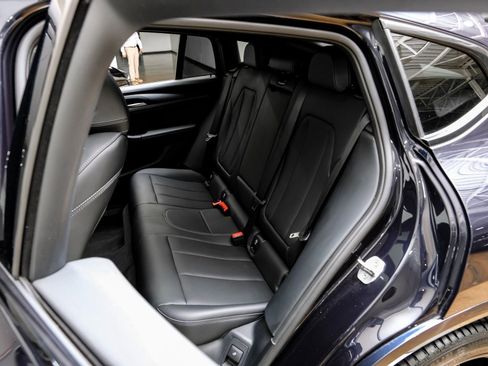 Used 2023 BMW X4 xDrive30i w/ M Sport Package image 43