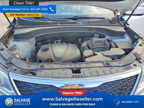 Used 2015 Kia Sorento LX image 16