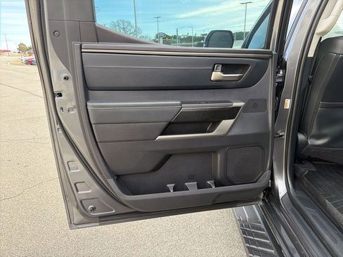 Used 2023 Toyota Tundra Limited image 16