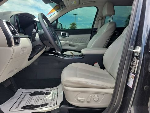 Used 2023 Kia Sorento SX FWD image 16