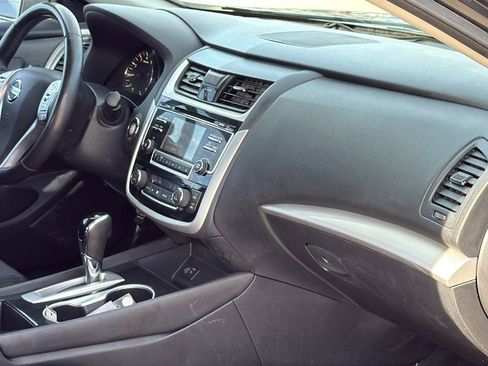 Used 2018 Nissan Altima 2.5 SV FWD image 29