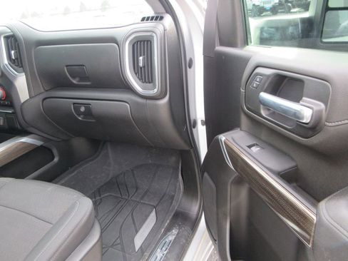 Certified 2022 Chevrolet Silverado 2500 LT w/ Convenience Package image 22